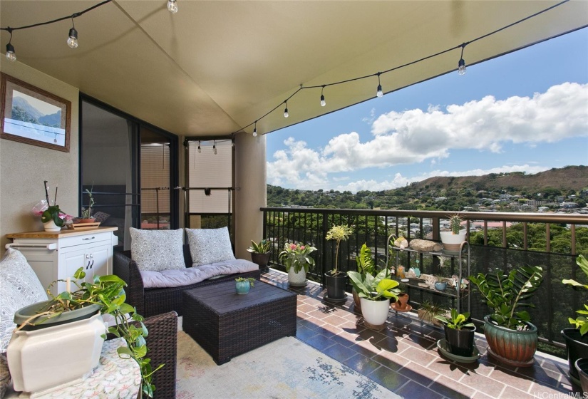 View of lanai facing Pali