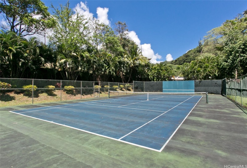 Tennis/Pickleball court