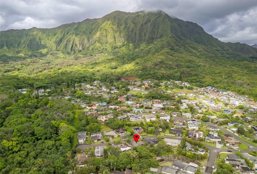 Koolau Mountains and Maunawili Estates area in full view