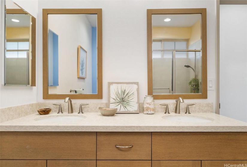 Double vanity in primary bath.