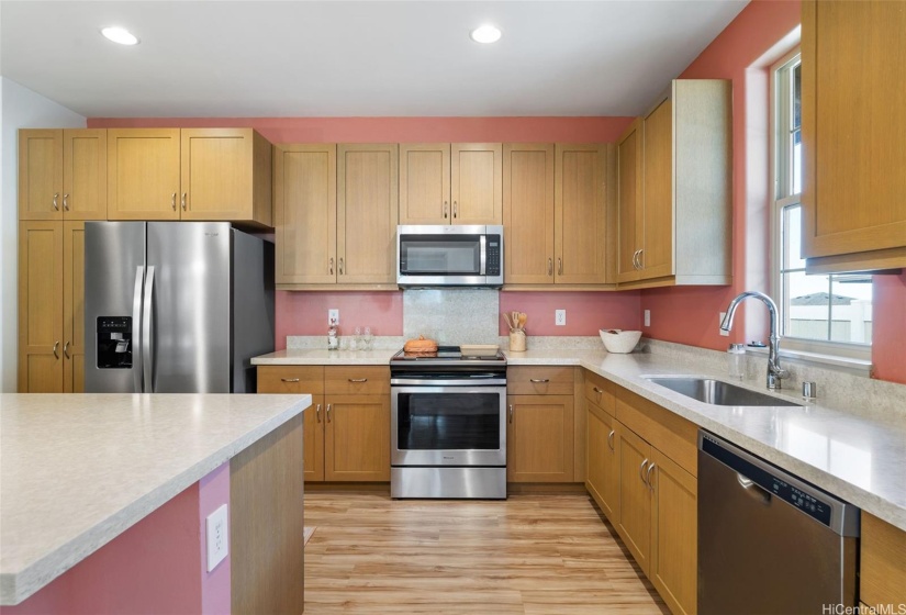 Lots of space to move around this well appointed kitchen.