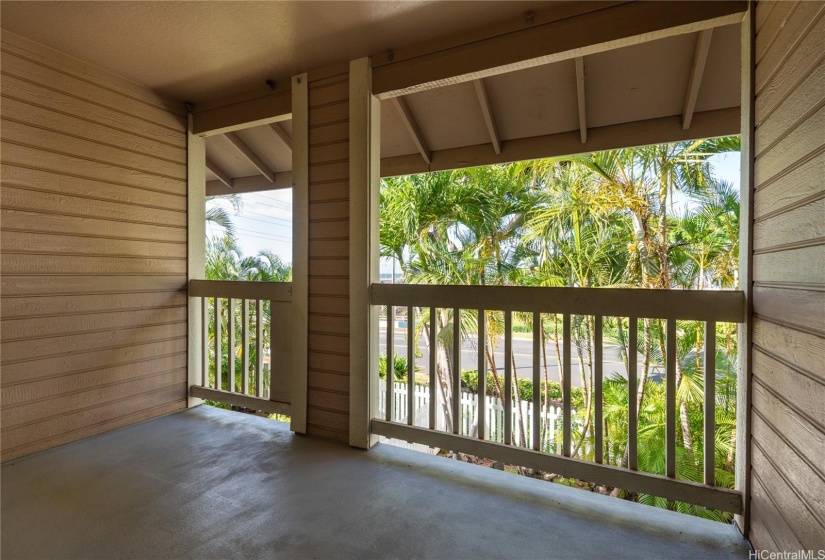 spacious lanai