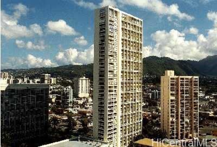 Ala Wai Plaza Skyrise