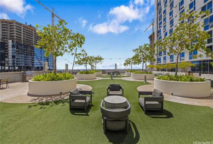 8th floor Recreation Deck with BBQ, Playground, & all interior amenities.