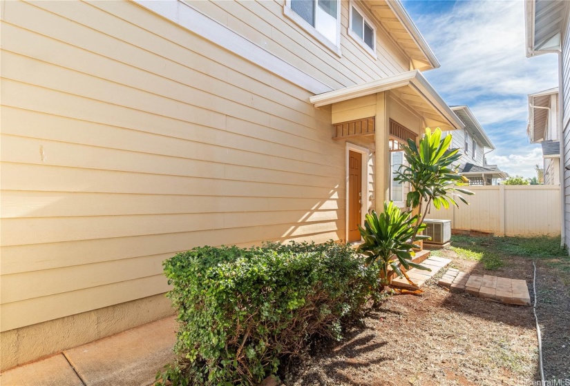 Side yard to front door