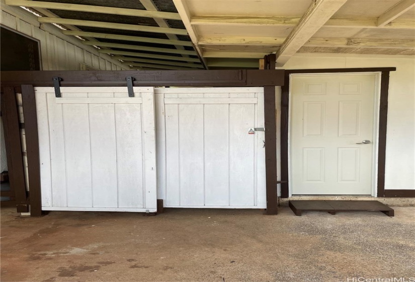 Barn doors under covered lanai