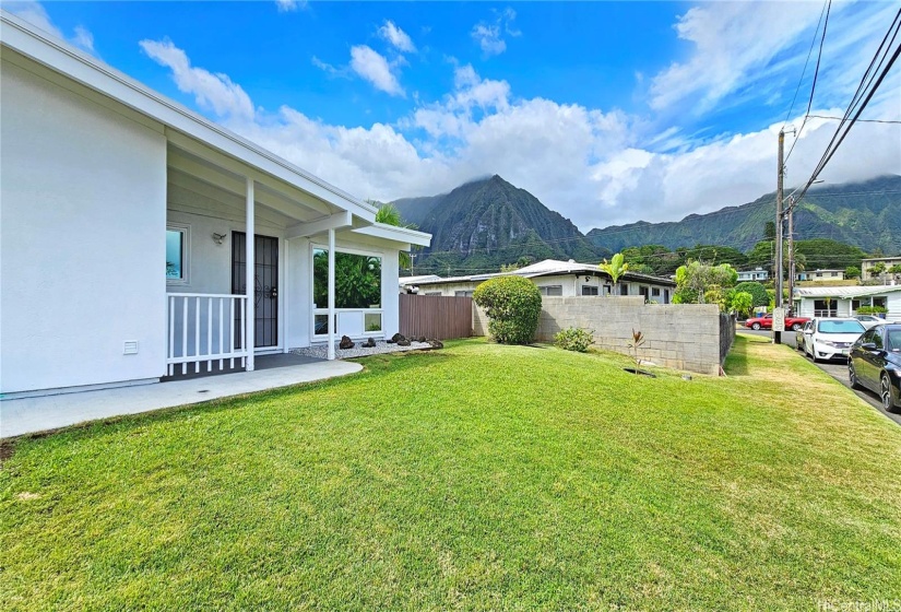 House was freshly painted inside and out. Simple and easy landscaping.House was recently painted. The front yard has been well maintained over the years.