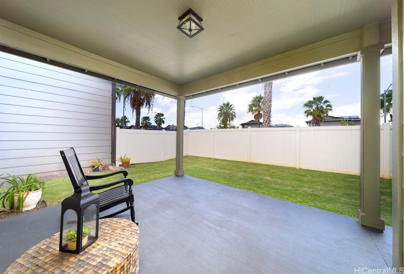 Enjoy, a beautiful green yard and outdoor entertainment.