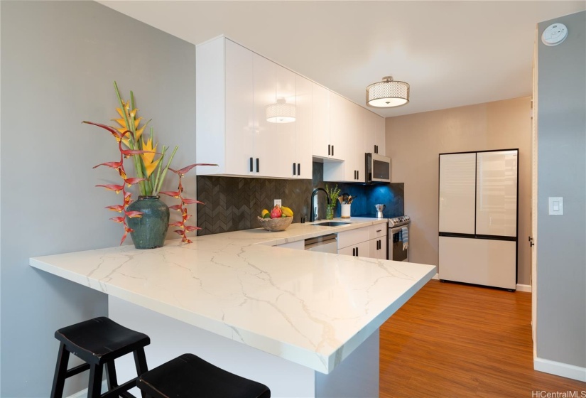 Gorgeous brand new kitchen