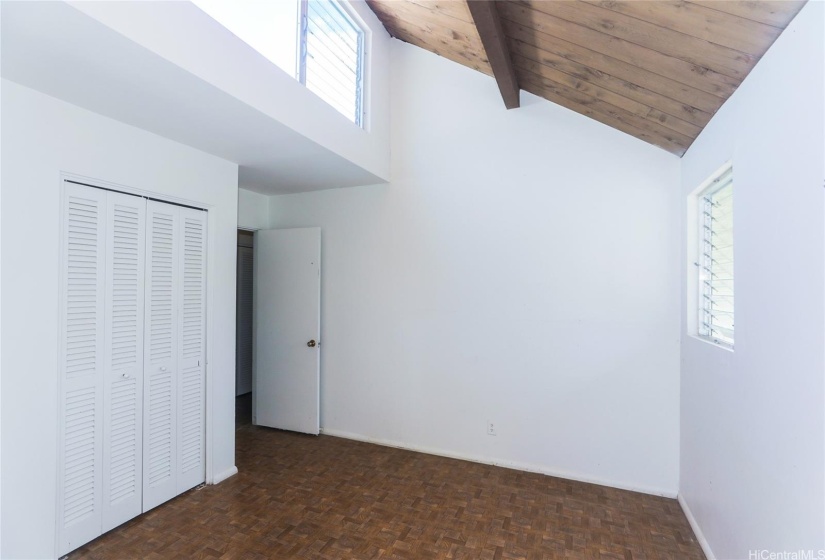 View of the vaulted ceiling of the 3rd bedroom