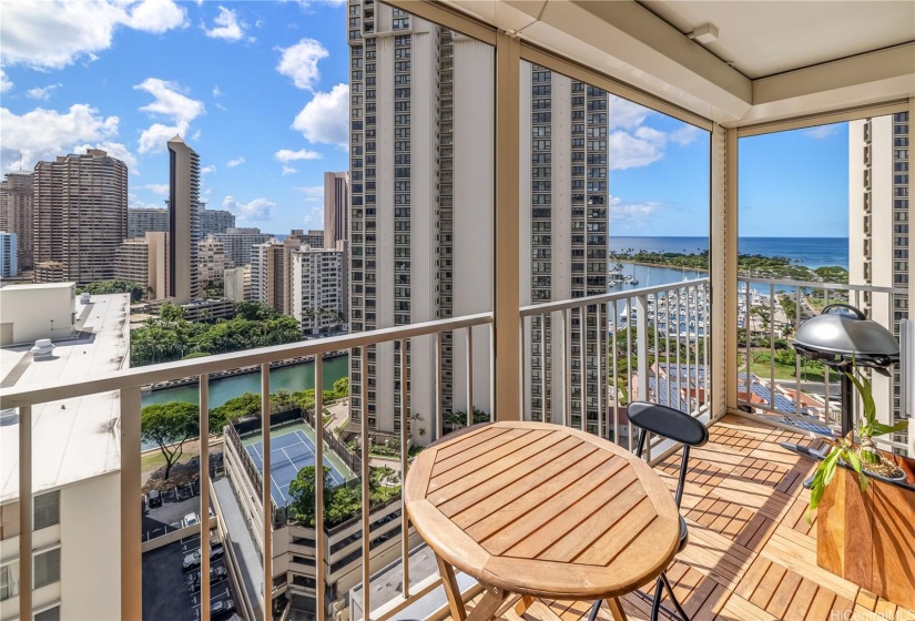 Spacious lanai for indoor outdoor lifestyle