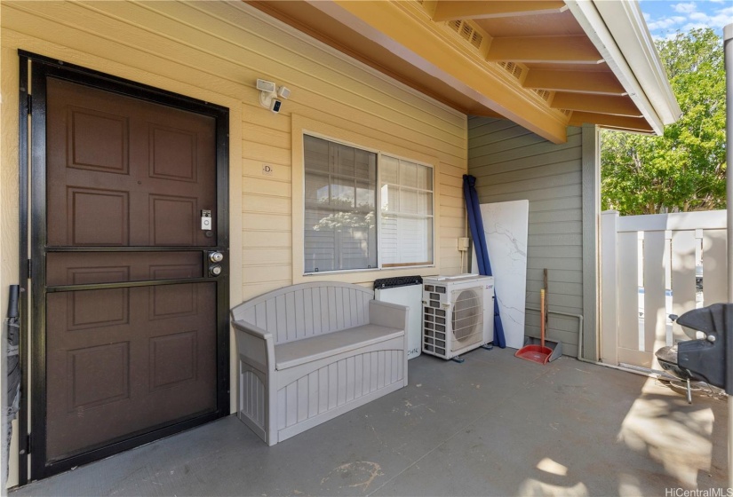 Entrance and covered lanai