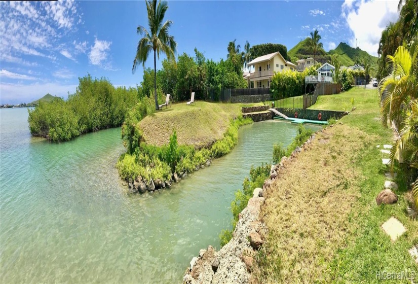 Panoramic view of the mouth of the harbor.  Harbor is shared with the white house.  There is a joint maintenance agreement for the seawall, and a shared floating dock.