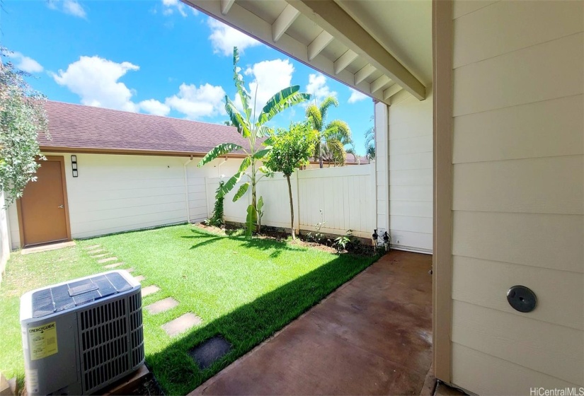 SPACIOUS BACKYARD