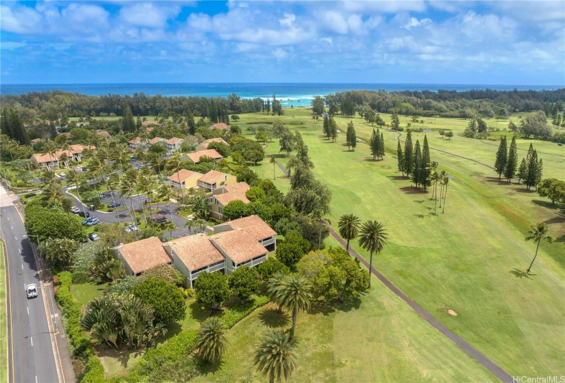 Positioned next to the Fazzio golf course and a short distance to the breach.