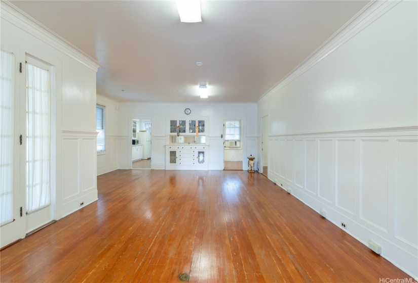 High ceiling grand living room