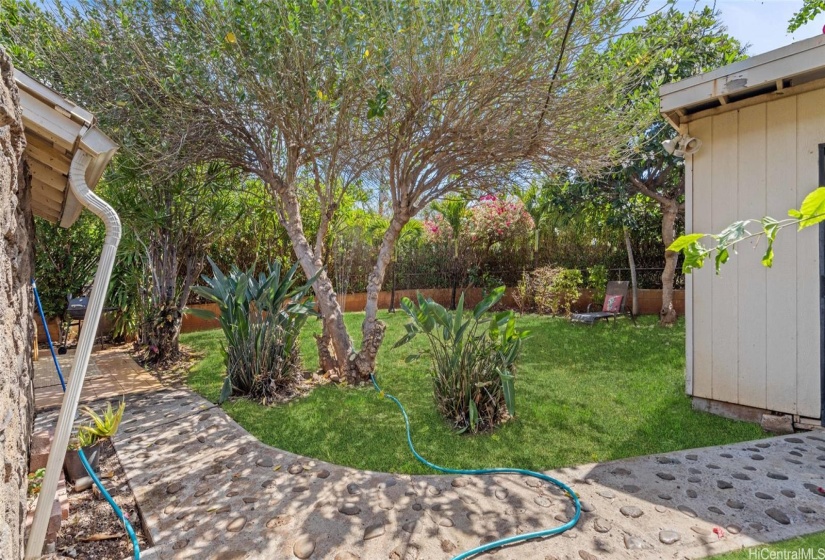 Secluded botanical garden, corner lot