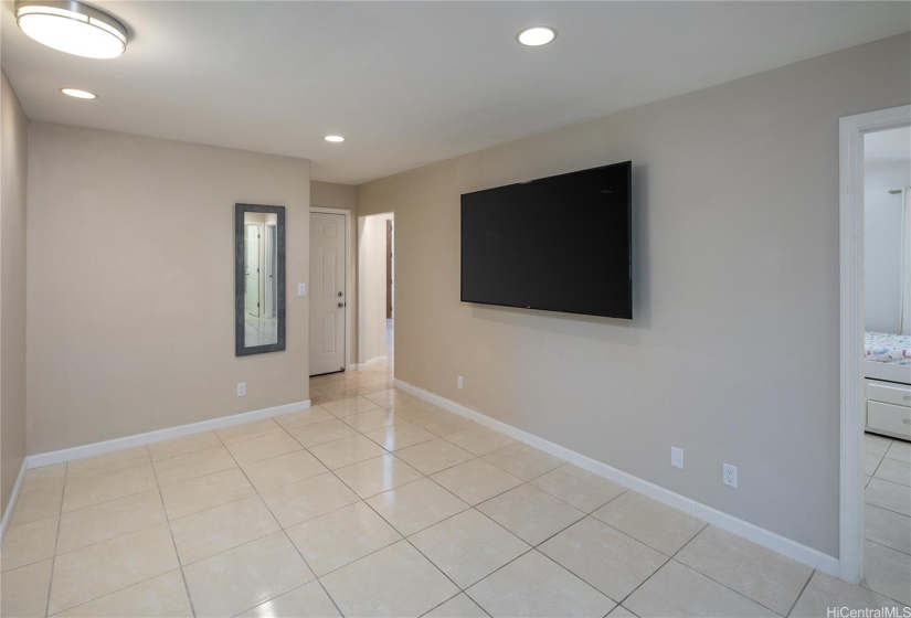1st floor shared bathroom