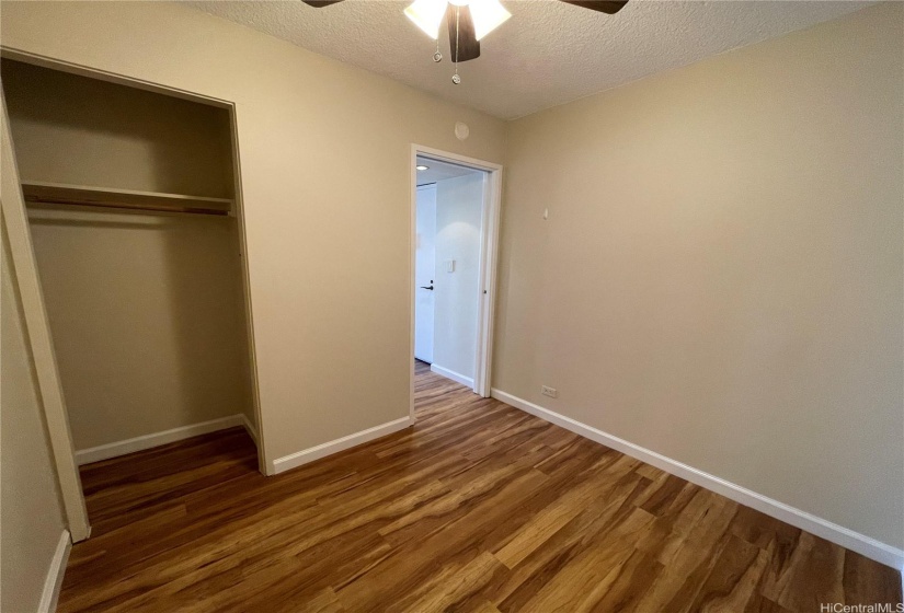 Additional room for office or guest room