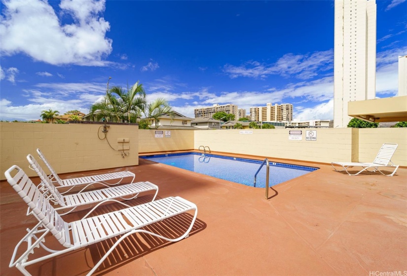 If you don't like to swim, the poolside lounge chairs are great place to just relax and work on a tan.