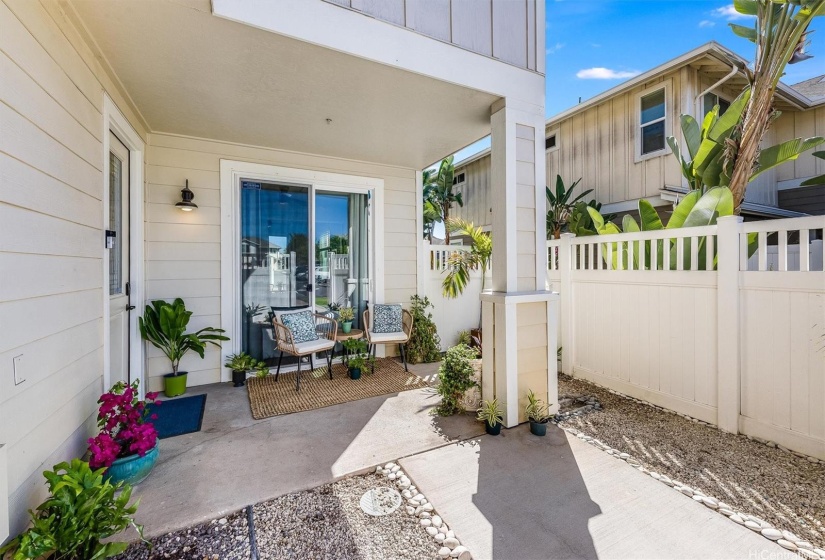 Private back yard with covered lanai