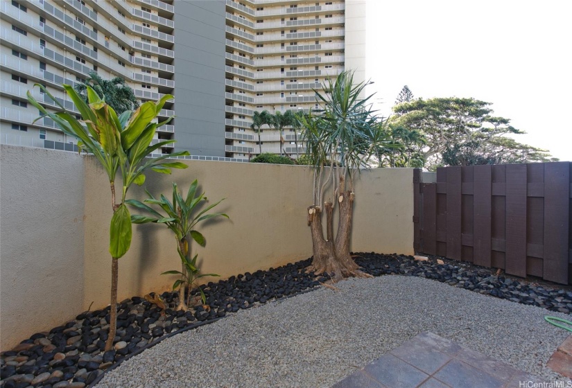 Cute private patio area ready to make your own!