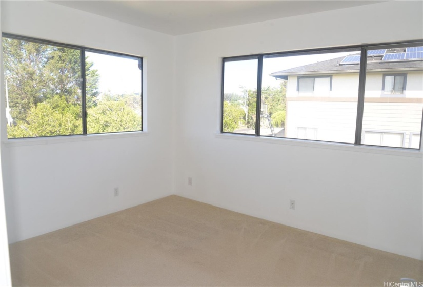 Bedroom number 4 top of sairway