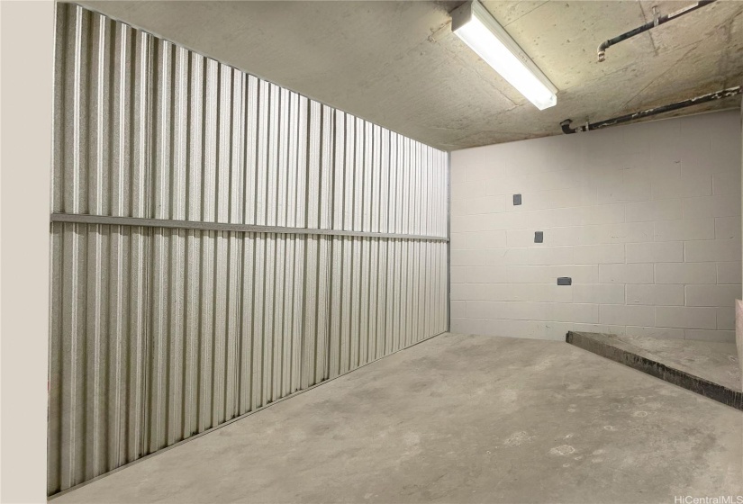 97 SF Storage unit right next to 2 tandem parking stalls