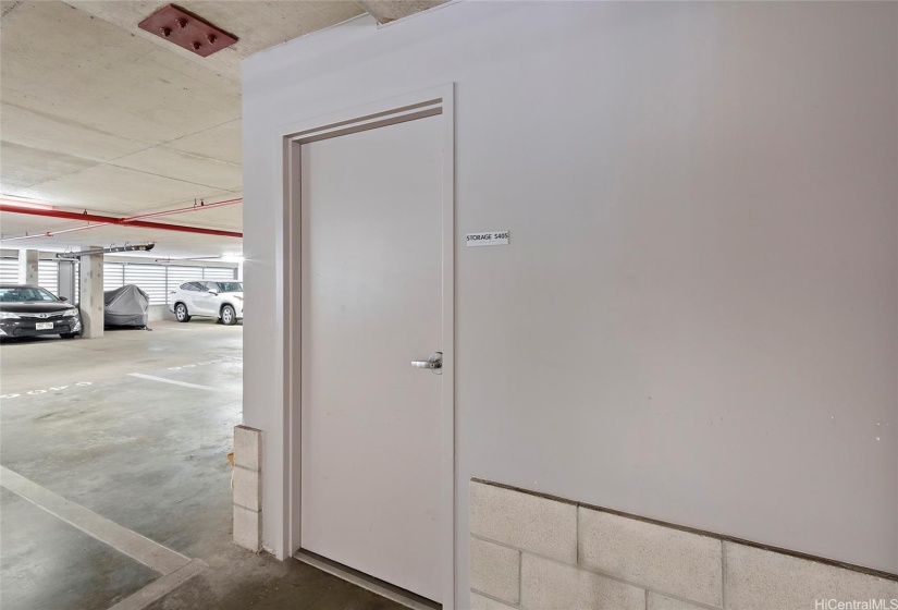 Entrance to storage unit next to tandem stalls