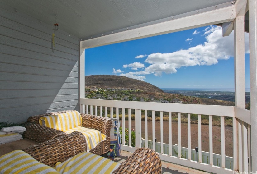 Enjoy your morning coffee or pau hana cocktails right from this lanai