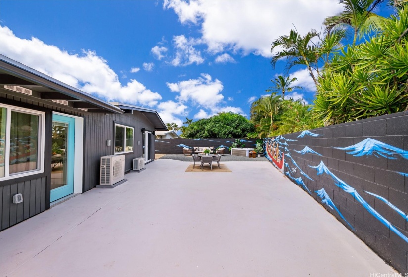 So much room to expand on this Large Lot that already has 2,204 sq ft of livingspace!