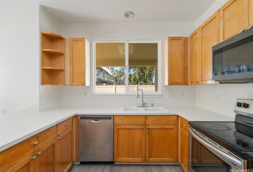 Kitchen layout is ideal if you like to cook.