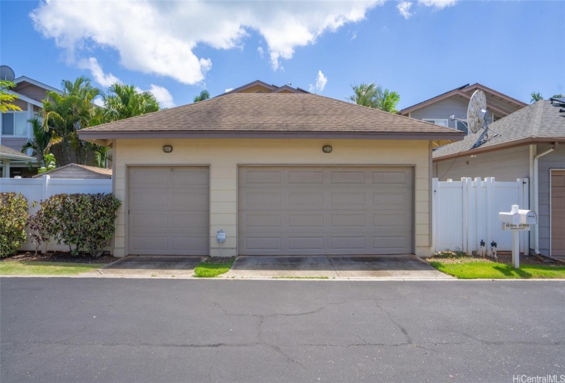 Spacious 3-Car Garage