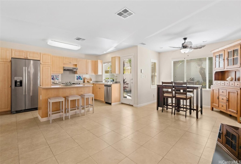 Large Kitchen/Dining Area