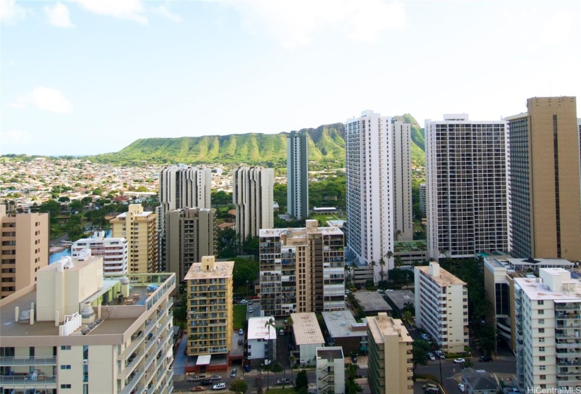 Diamond head in all her glory from the sun deck on top of the building