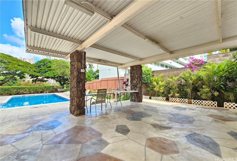 Pool cabana w/ 2x BBQ areas