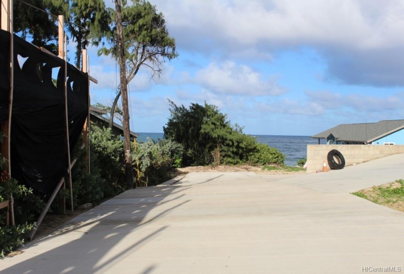 Ocean view vacant lot on Malaekahana Bay