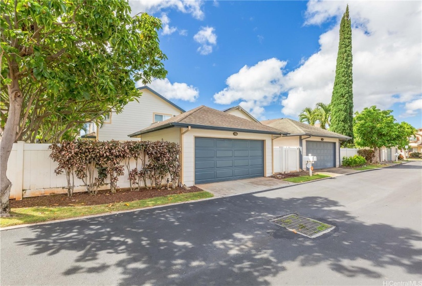 Driveway to the 2 car garage.