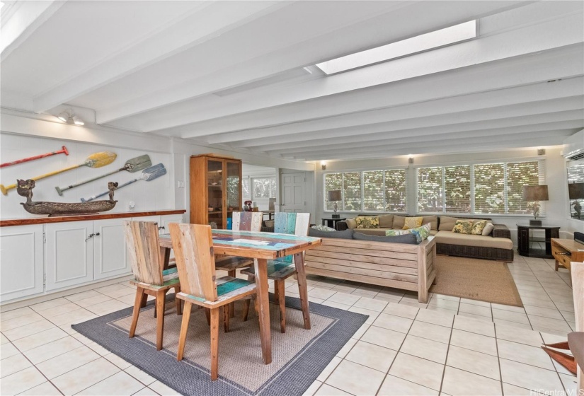 Additional large living room in back of home for family visits or rental. North Shore Haleiwa Hawaii.