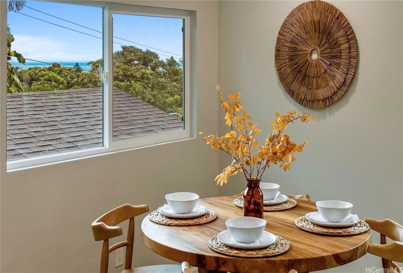 Ocean and Chinaman's Hat views from the second level