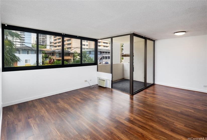 Bright airy living space and lanai