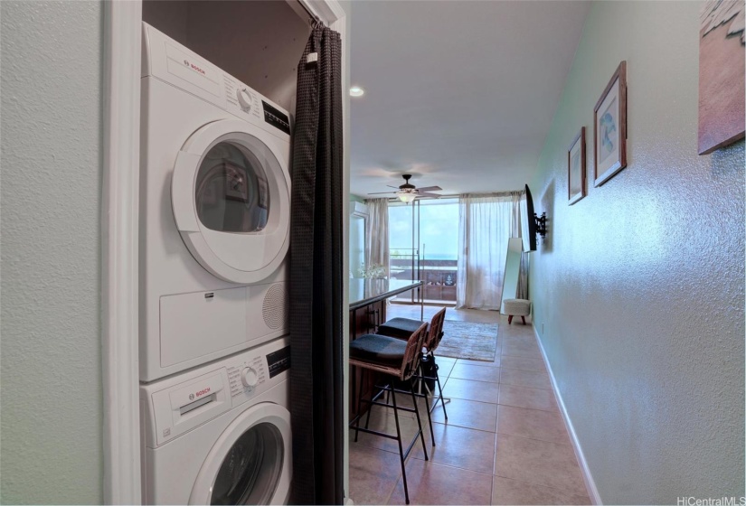 Washer Dryer in unit