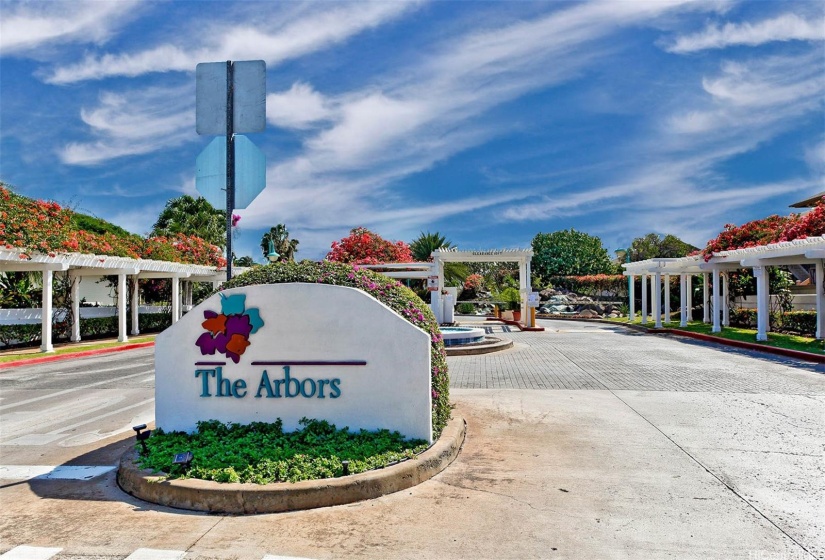 Gated secure entrance