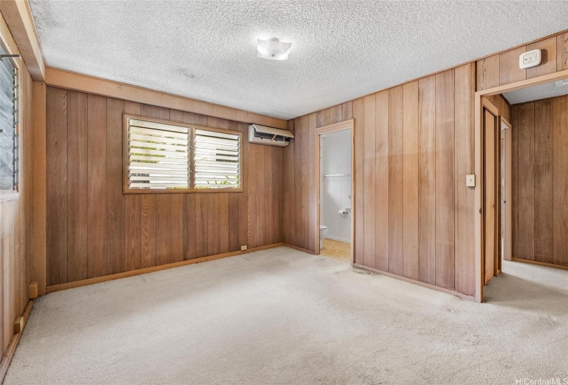 Bedroom 1 with bathroom