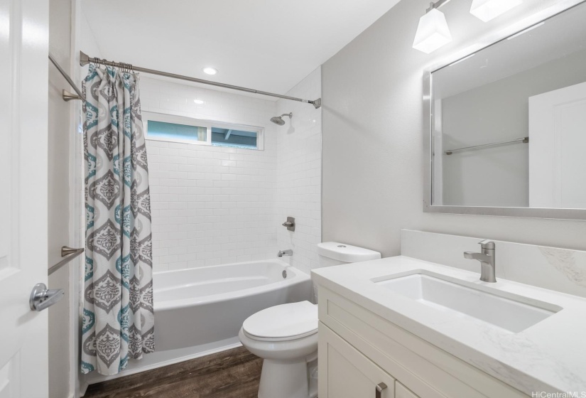 Full bathroom in the upstairs hall bath.