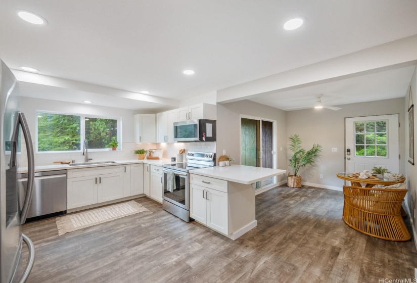 Beautiful open kitchen and dining