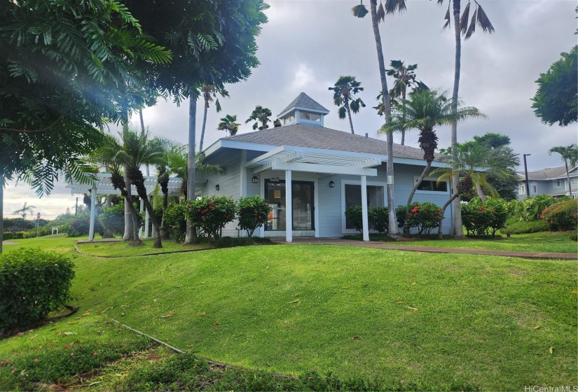 Fairway Village-Waikele's recreation room.