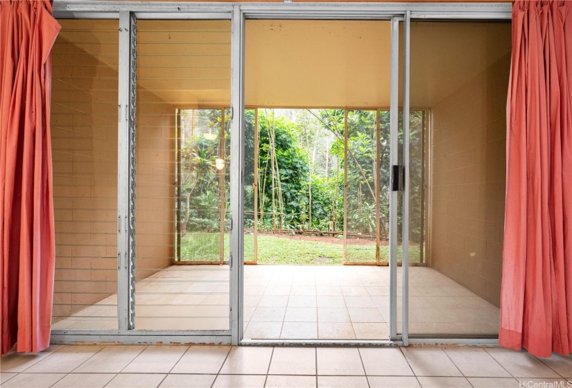 indoor patio area - perfect for a dining area of office.