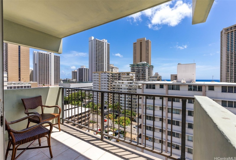 Your perfect private lanai facing the ocean!