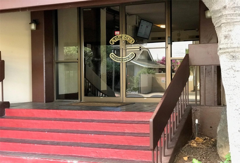 ENTRANCE TO MONTE VISTA
